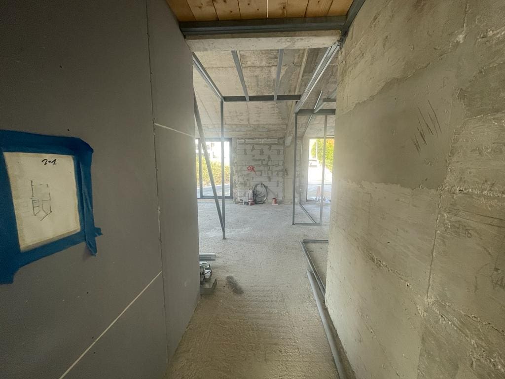 potpuno novi stanovi u Tivtu