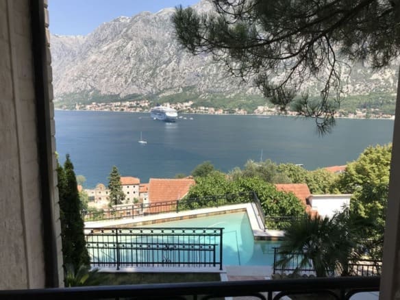 Kuća na Prodaju u Prčnju