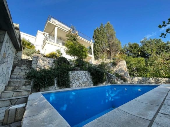 Villa For Sale In Zagradje Sutomore