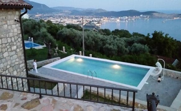 Susanj'da Satılık Villa