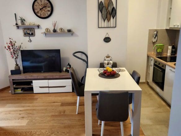 Mieszkanie z widokiem na morze na sprzedaż w Bečici