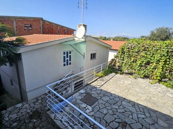 Utjeha – Bar'da Uygun Fiyatlı Satılık Ev