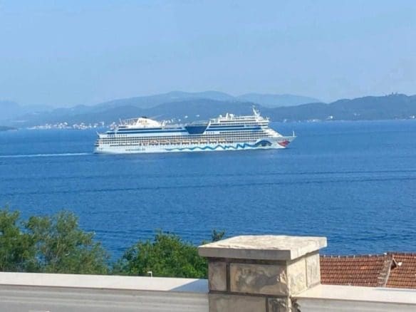 Investitionsvilla Zum Verkauf In Montenegro