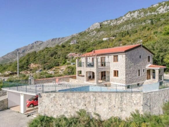 Traditional Stone House With Pool - Example Of Houses For Sale In Montenegro
