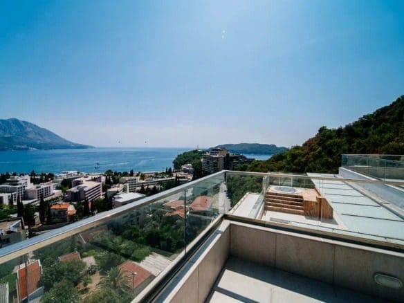 Luxury Penthouse With Panoramic Sea Views In Budva - Becici