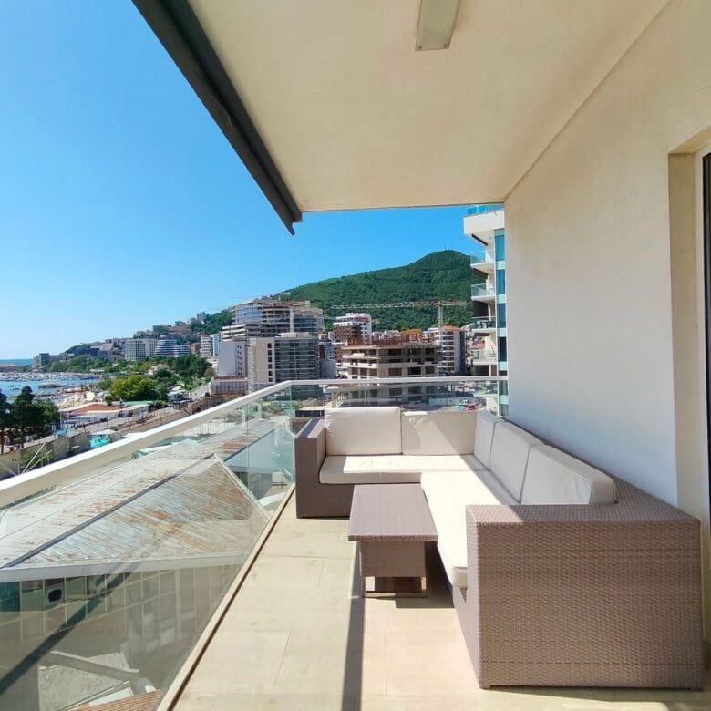 Očaravajući stan čeka u ekskluzivnom Tre Canne u Budvi