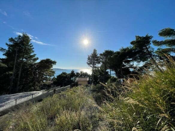 Prelepa kuća na prodaju u Baru sa pogledom na more – 3 spavaće sobe, Zeleni Pojas