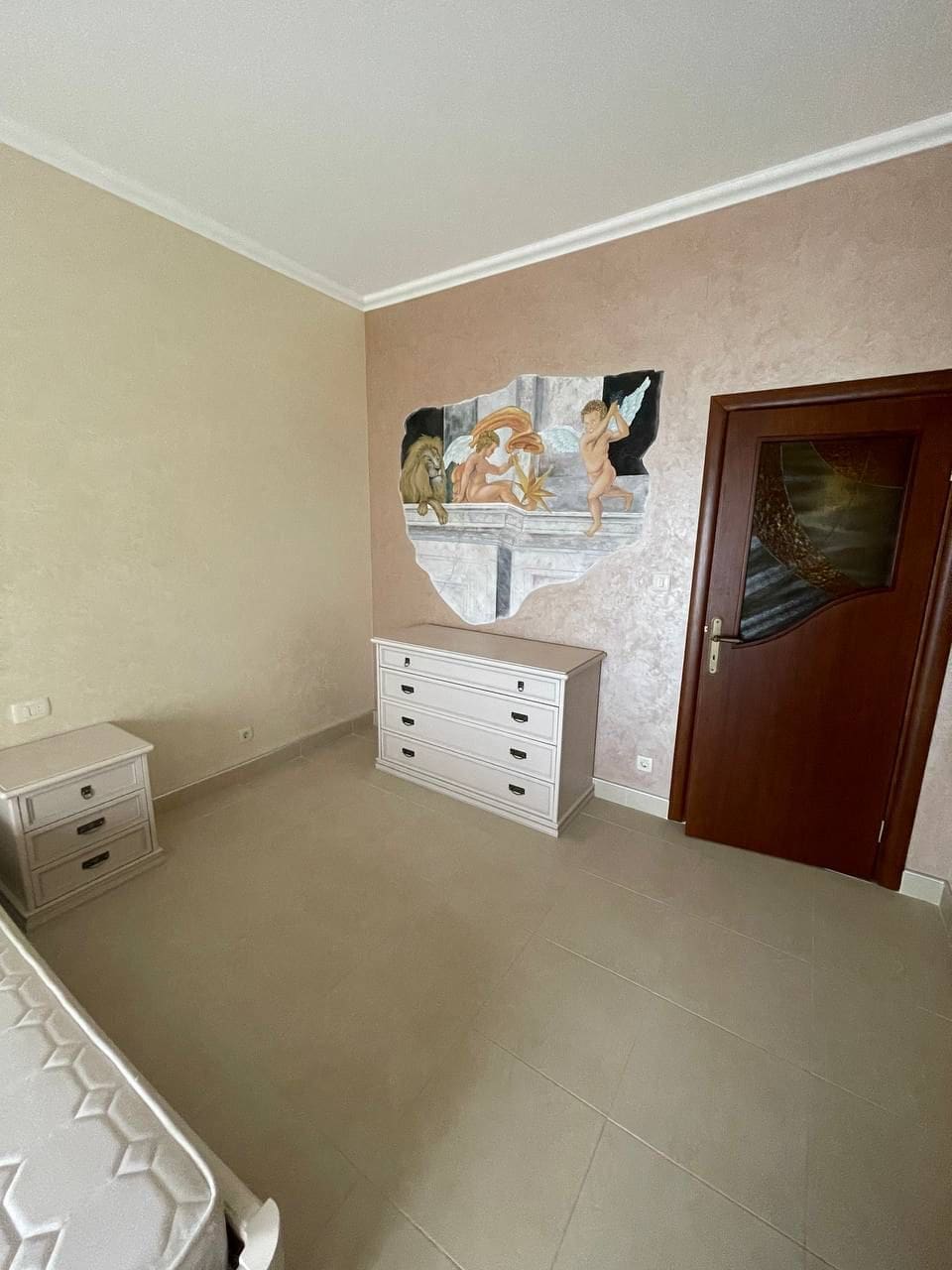 MREproperty (4) mreproperty (4)