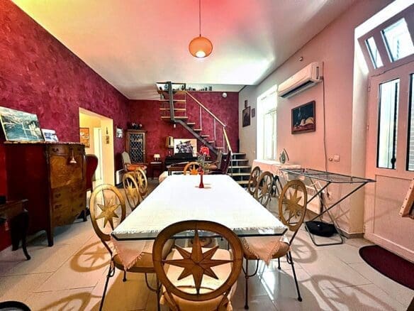 Historische zweistöckige Villa in Montenegro zu verkaufen