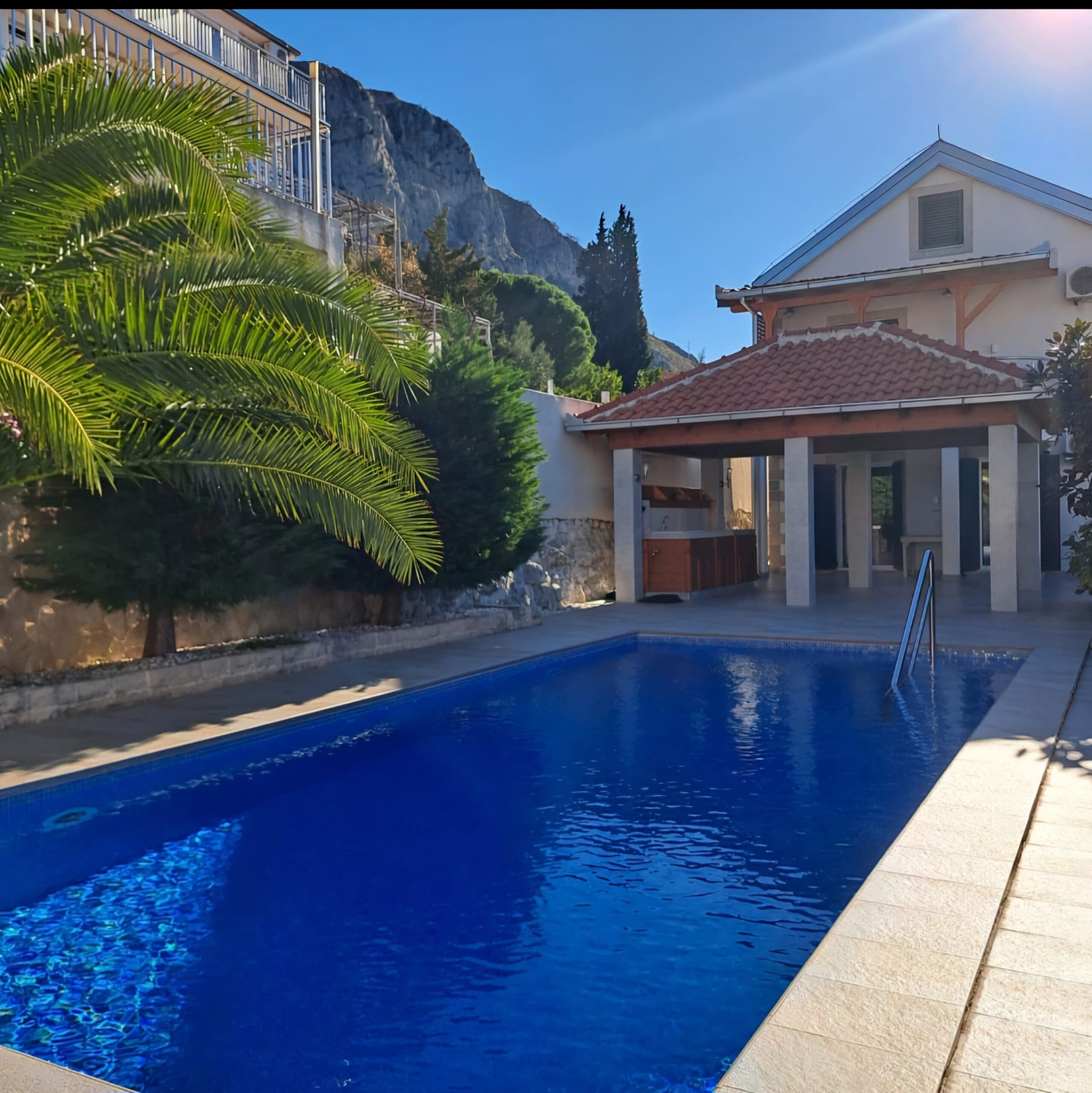 Traditional stone house with pool - example of houses for sale in Montenegro