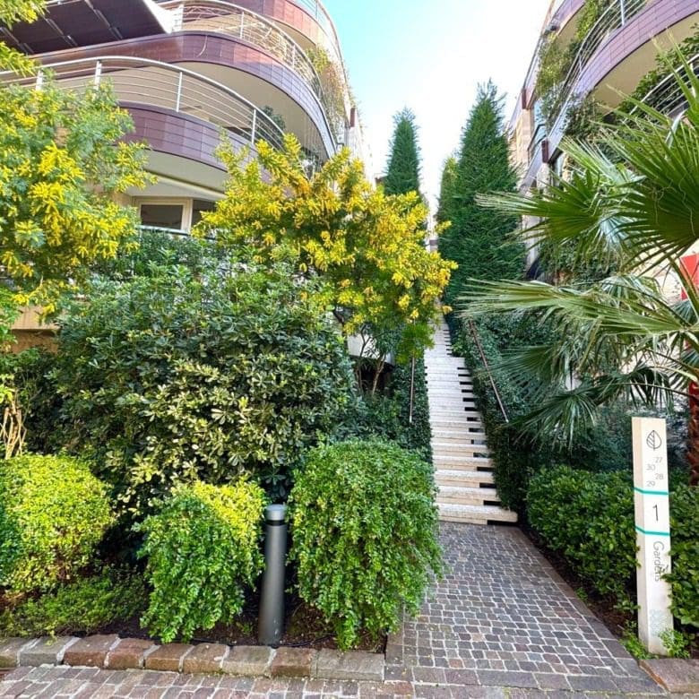 Eigentum zum Verkauf in Dukley Gardens Budva