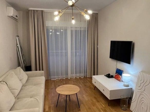 Jednopokojowe mieszkanie w Bečići z widokiem na morze i góry