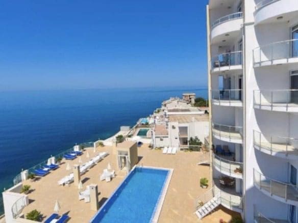 Luksuzni dvosoban stan na prodaju u Dobrim Vodama