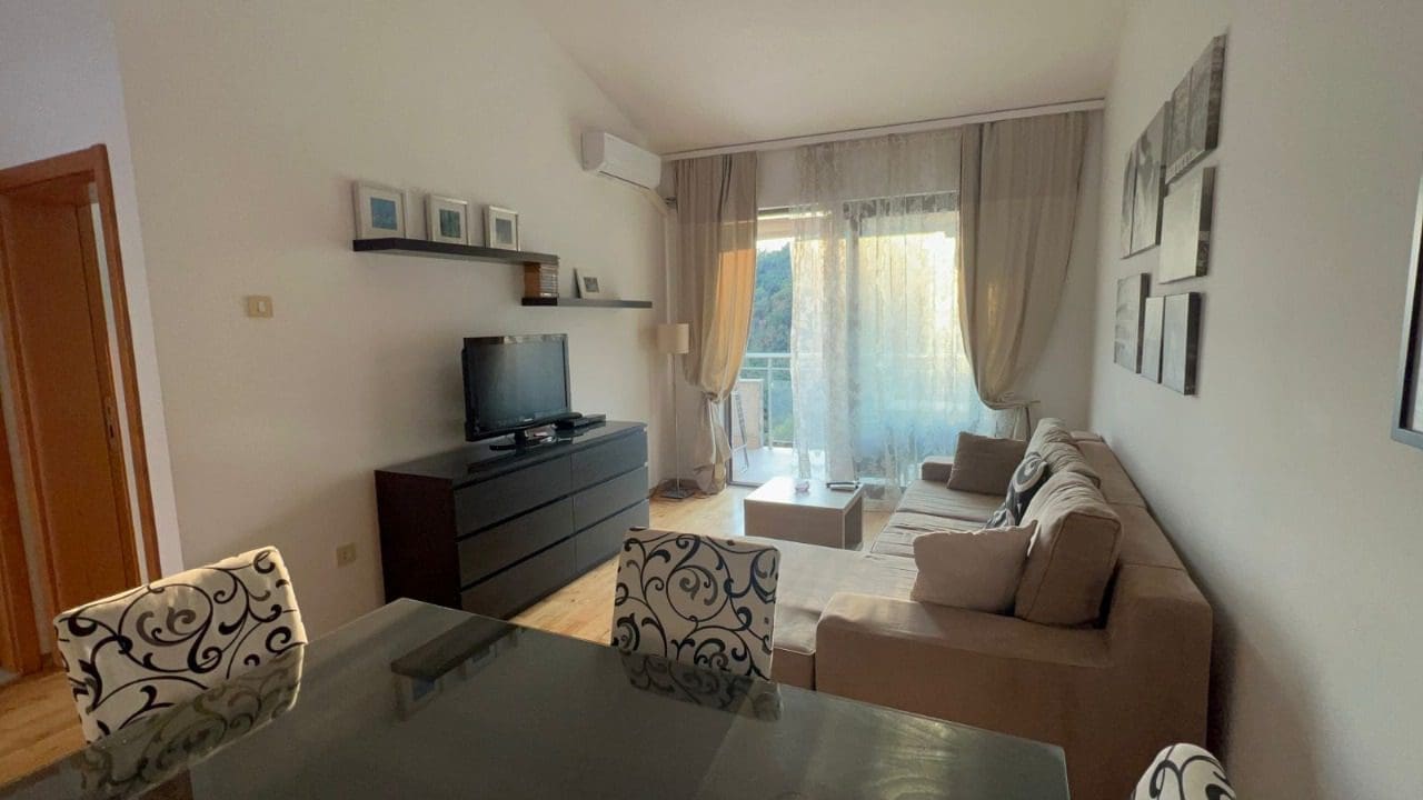 montenegro-real-estate (1) One-Bedroom Apartment with Sea View in Przno