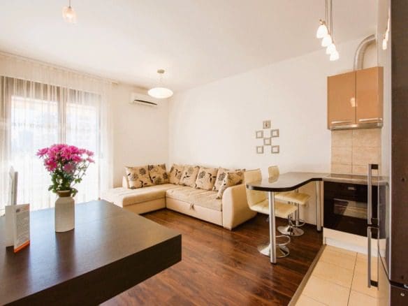 Şehirde Modern 2 Yatak Odalı Daire 2 Daire