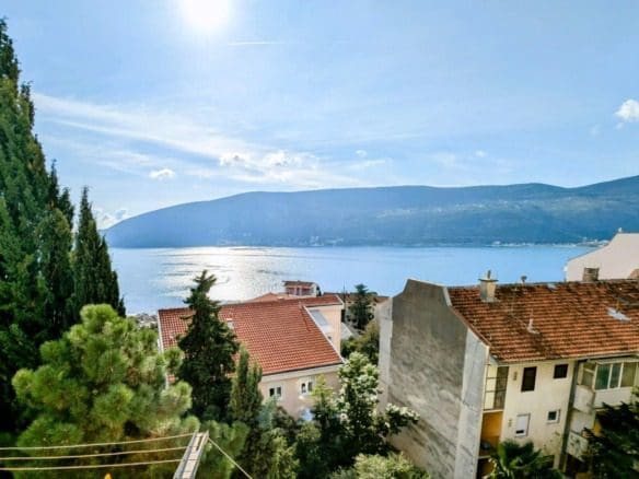 Herceg Novi'de Satılık 1 Yatak Odalı Daire
