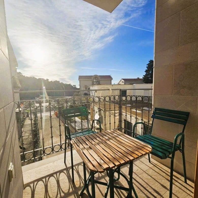 Modern Studio Apartment for Sale in Petrovac