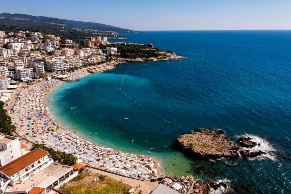 Інвестування у Добру Воду