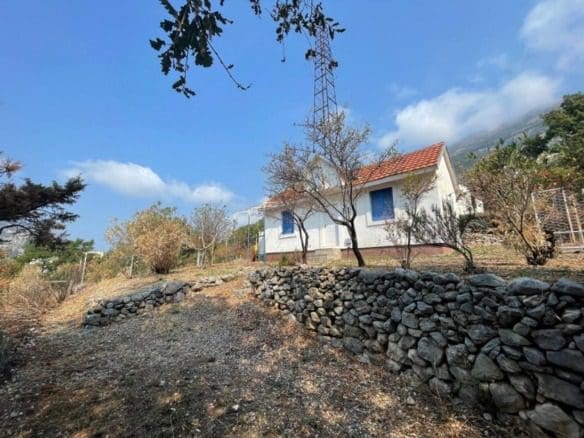 Pristupačna nekretnina u Sutomoru