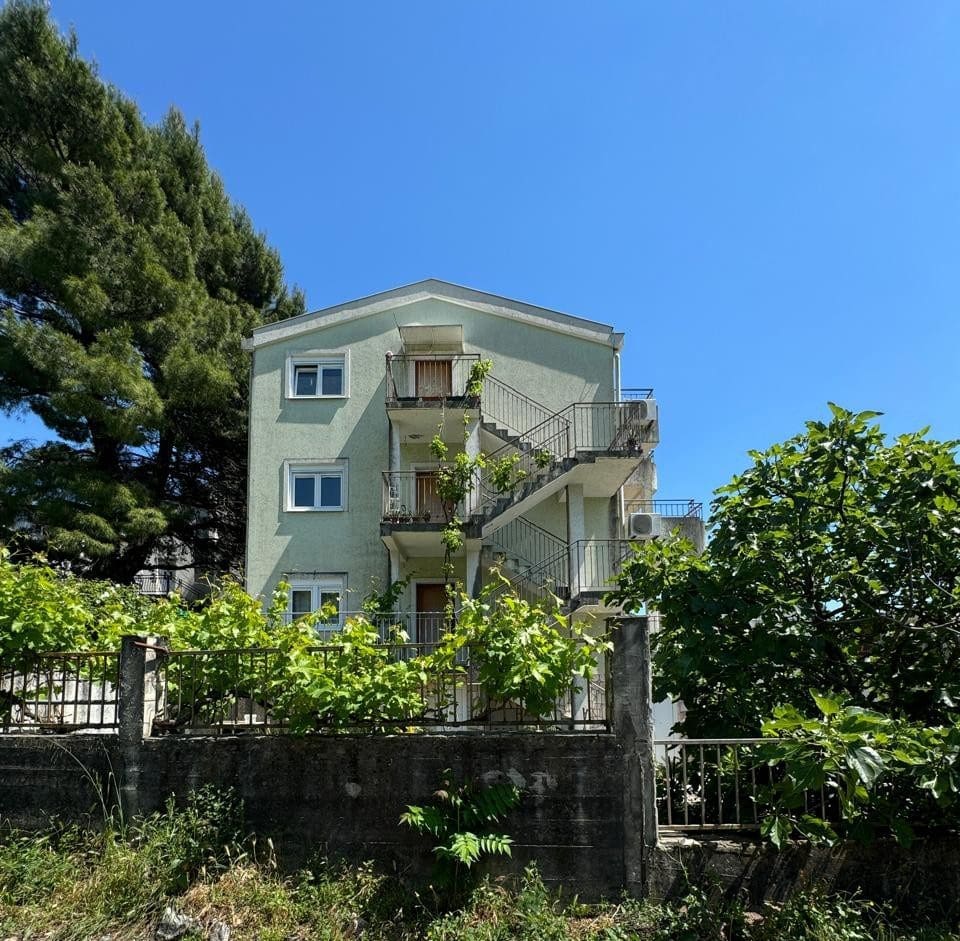 MRE-property (1) Sea view house for sale in Budva