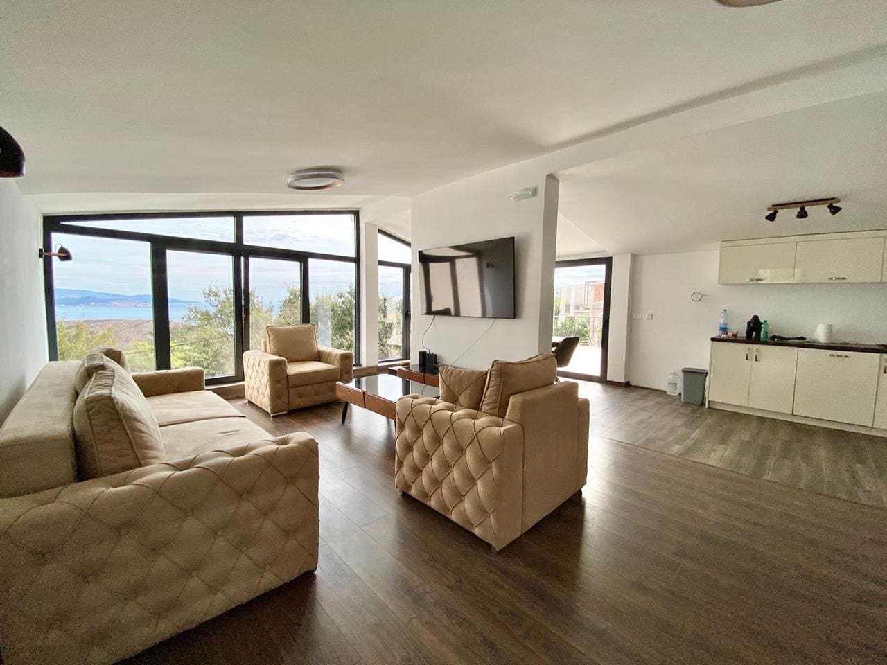 MRE-Immobilien Montenegro (1) Villa zu verkaufen in Sutomore