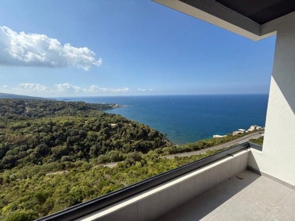 Сучасна квартира в Добрій Воді, Чорногорія