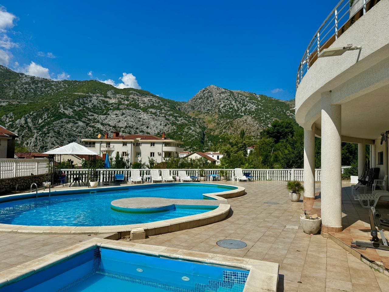 MRE-Property Montenegro (1) Dupleks Stan u Risnu