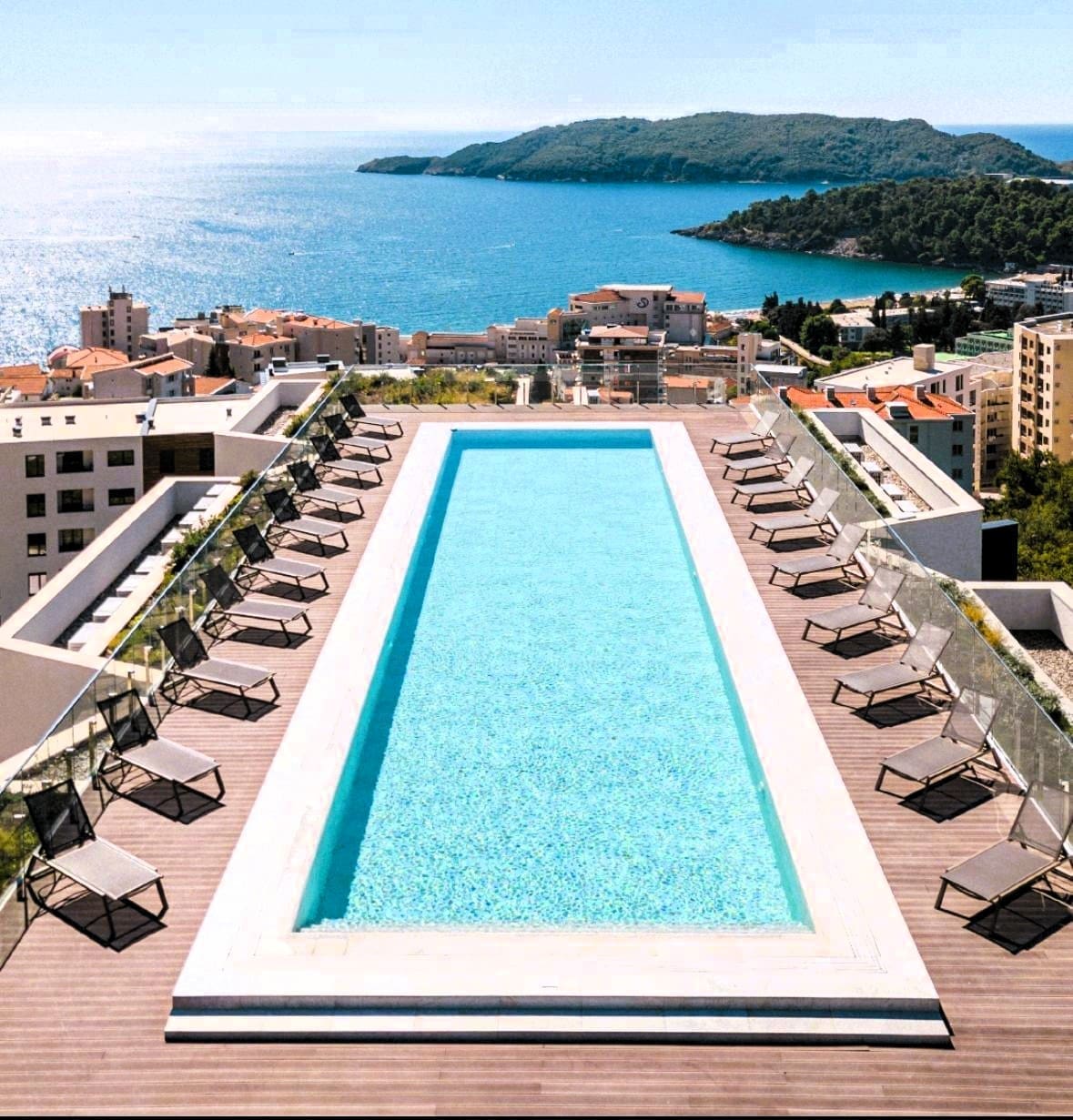 Apartment-for-Sale-in-Vuelo-Sobre-Bečići-02 Apartment for Sale in Vuelo Sobre Bečići