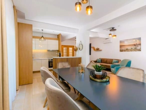 Простора квартира на продаж у Пржно